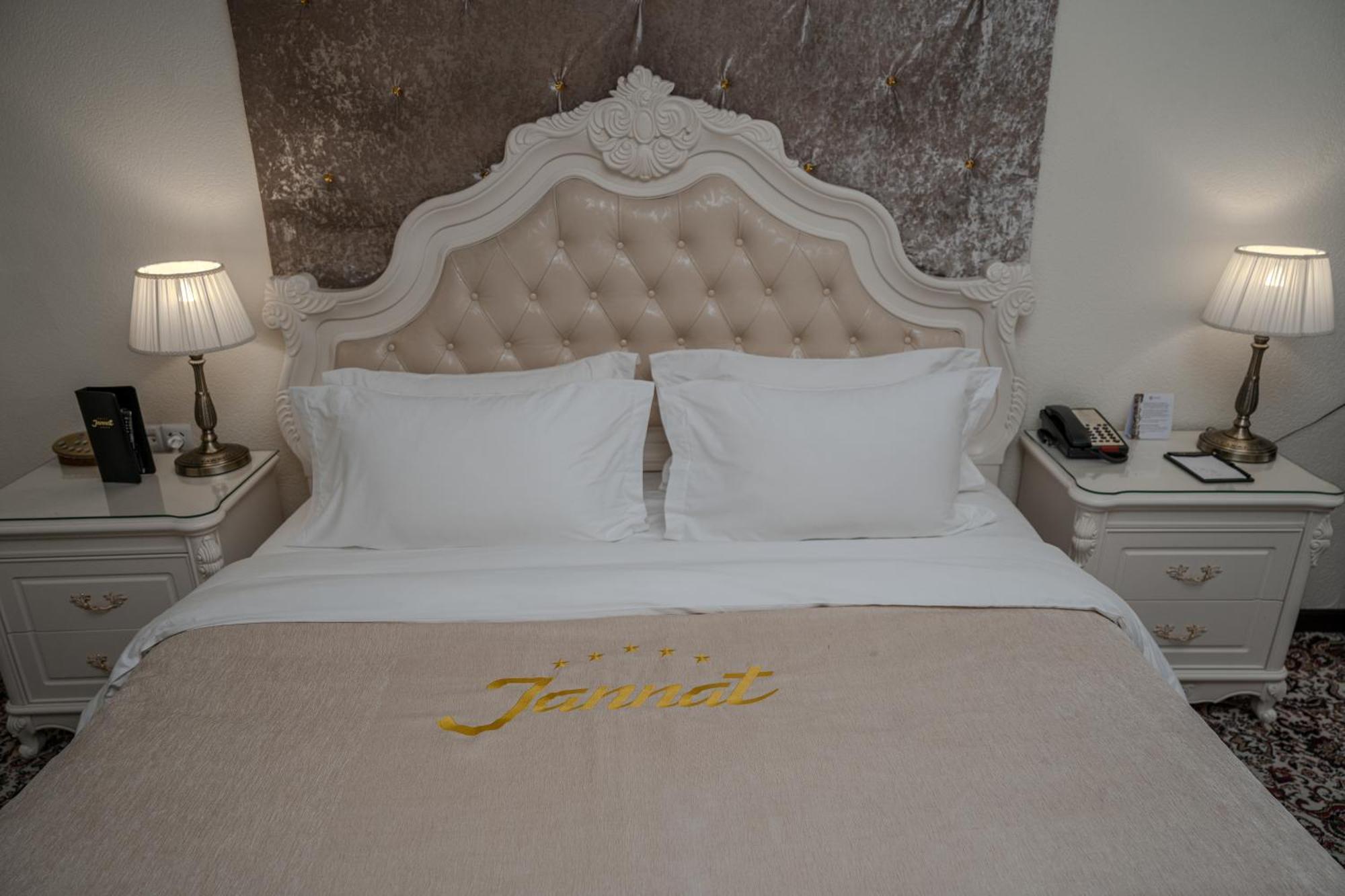 Jannat Regency Hotel Bishkek Exterior photo